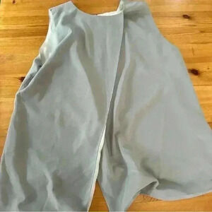 Elegant but casual Light Gray Sleeveless Split-back Top from Philosophy